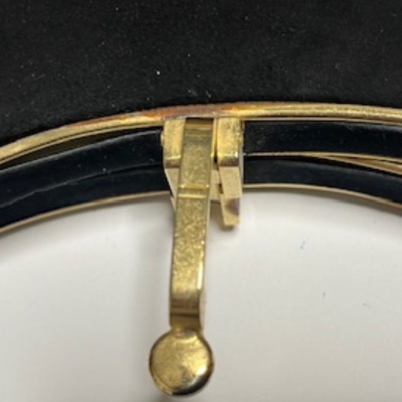 VTG Black Suede Gold Trim Clamp Hard Case Hinged Shoulder Bag Clutch 7.25"x6.25" - Picture 16 of 16